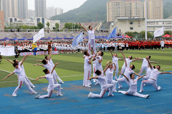 bat365官网荣获2022年“舞动幸福家.喜迎二十大”家庭亲子健身操（舞）大赛一等奖