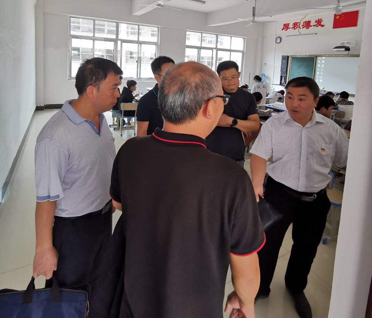 教育帮扶我先行 —bat365在线中国登录入口调研铜仁市第...