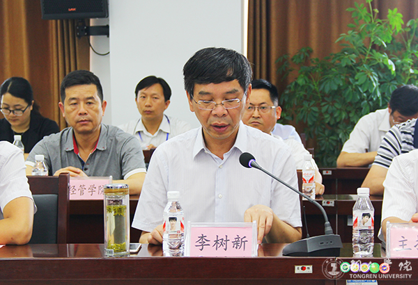 市委宣传部与bat365官网举行共建马克思主义学院签约仪式