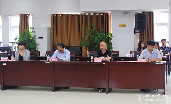 市委宣传部与bat365官网举行共建马克思主义学院签约仪式